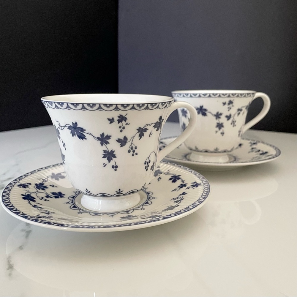 SET of 2 Cups & Saucers - Yorktown by Royal Doulton